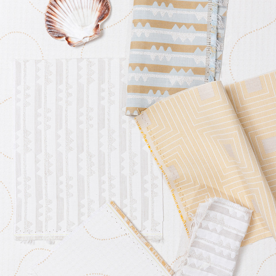 Serpentine Fabric | Snow