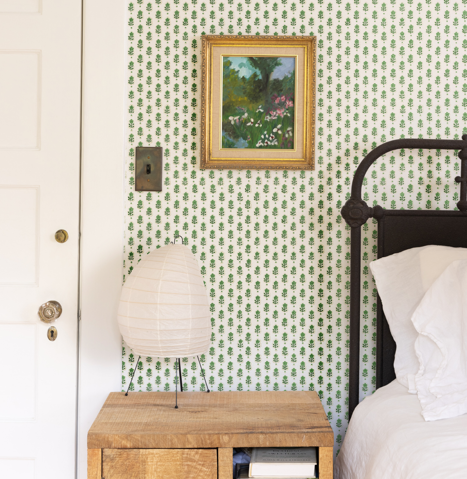 Periwinkle Wallpaper | Grass